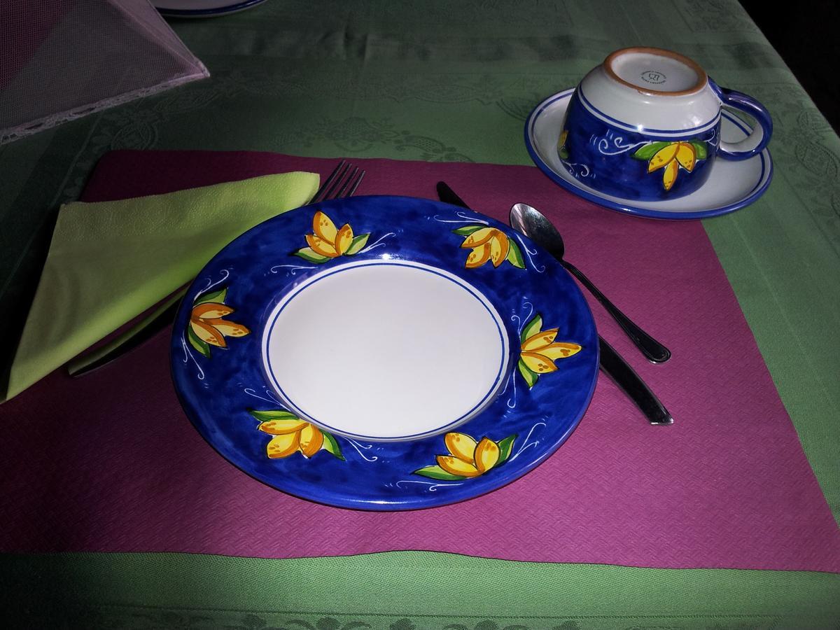 Debora Maison B&B Colombare Di Sirmione Bagian luar foto