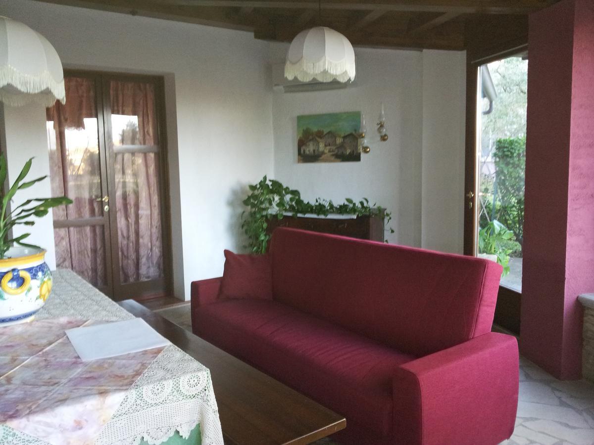 Debora Maison B&B Colombare Di Sirmione Bagian luar foto