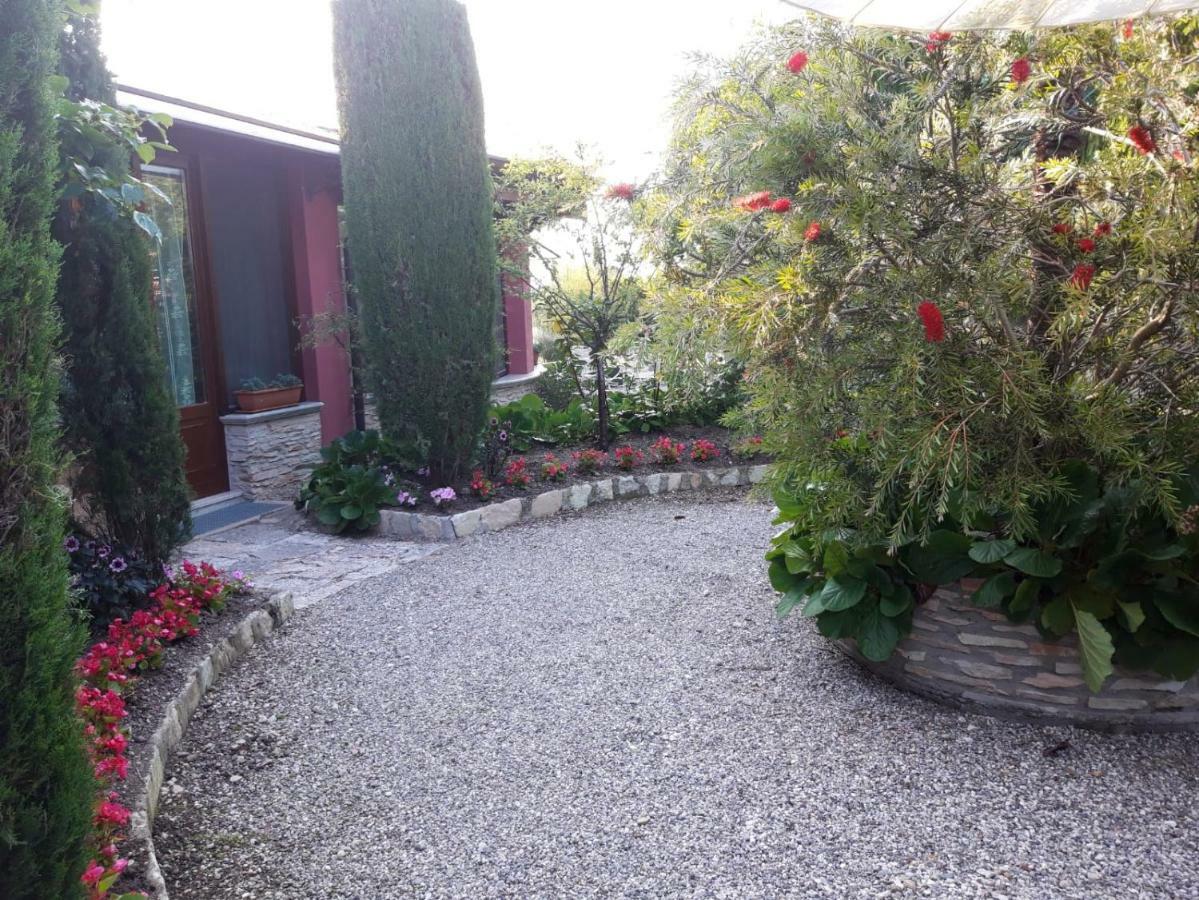 Debora Maison B&B Colombare Di Sirmione Bagian luar foto